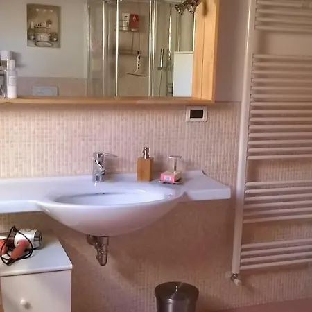 La Stanza Rossiglione